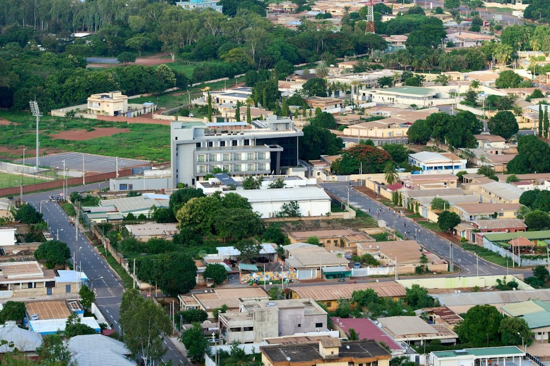 Auspicios y padrinazgo empresarial: cómo diversificar los ingresos de un cuartel más allá del municipio